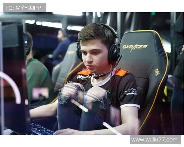 DOTA2最新状态排行榜揭晓FPX强势跻身第三名引发关注